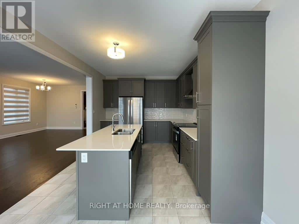 14 SWEET CICELY STREET — Springwater (Midhurst), Ontario - Photo 4 of 18