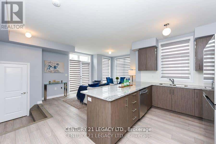 712 - 60 HALLIFORD PLACE — Brampton (Goreway Drive Corridor), Ontario - Photo 5 of 21