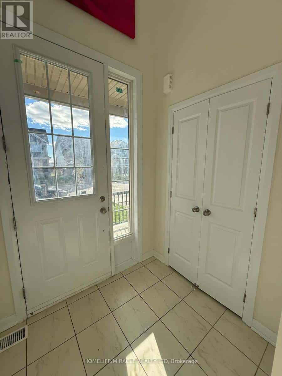 136 GILDERSLEEVE BOULEVARD — Loyalist (Bath), Ontario - Photo 3 of 25