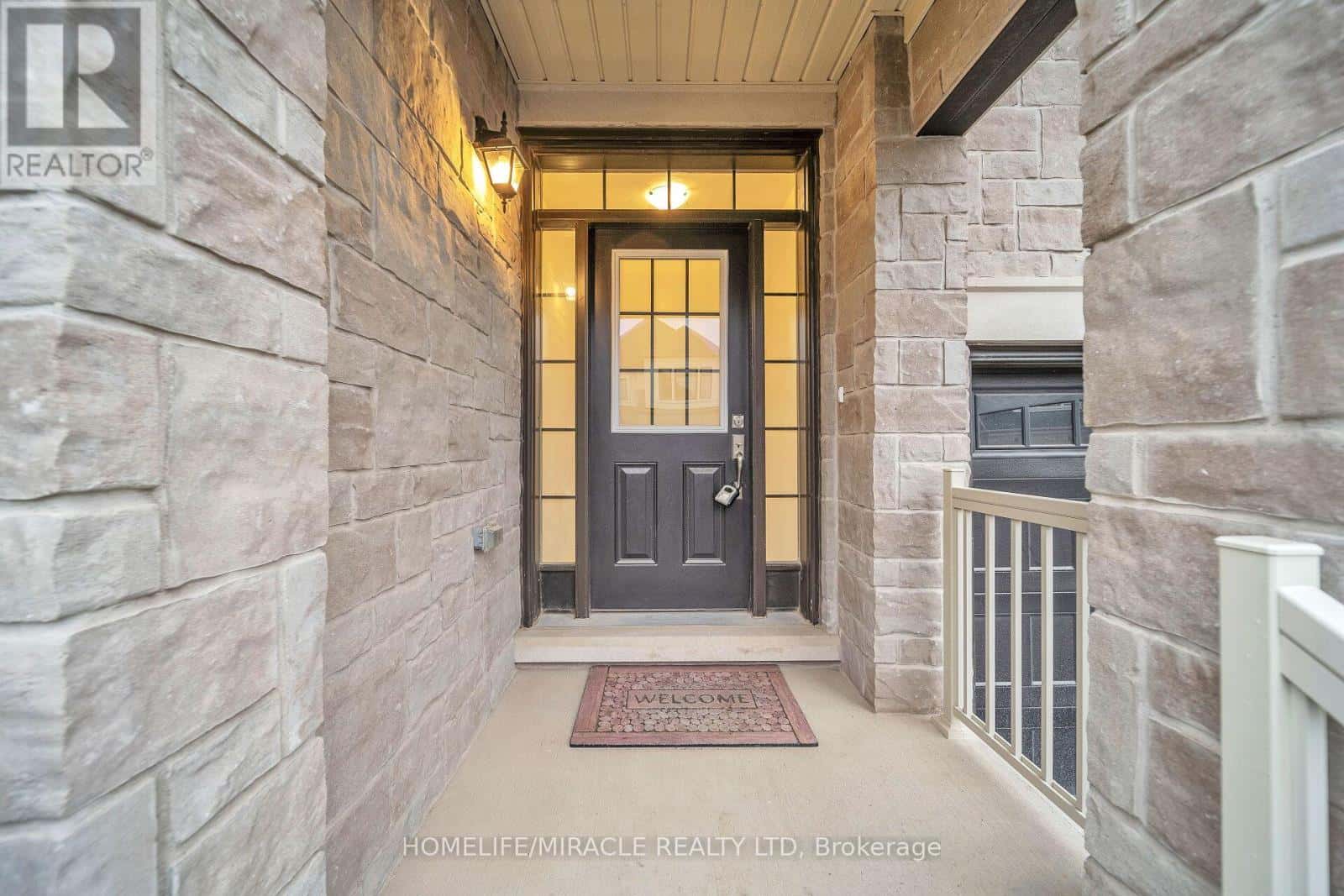 1536 BUTTERCUP COURT — Milton (Walker), Ontario - Photo 2 of 44