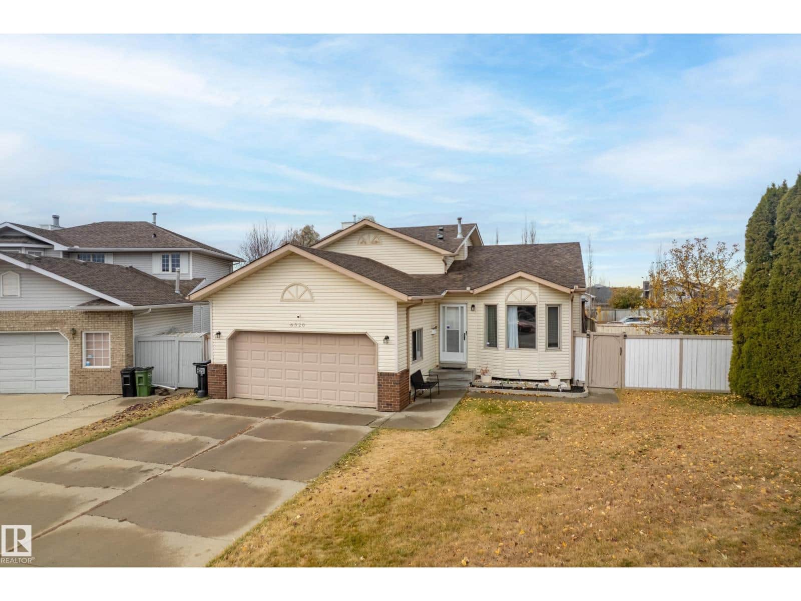 6520 154 AV NW - Photo 2 of 52, Edmonton, Alberta