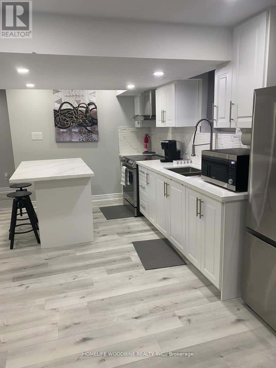 11 DARREN ROAD — Brampton (Vales of Castlemore North), Ontario - Photo 5 of 32