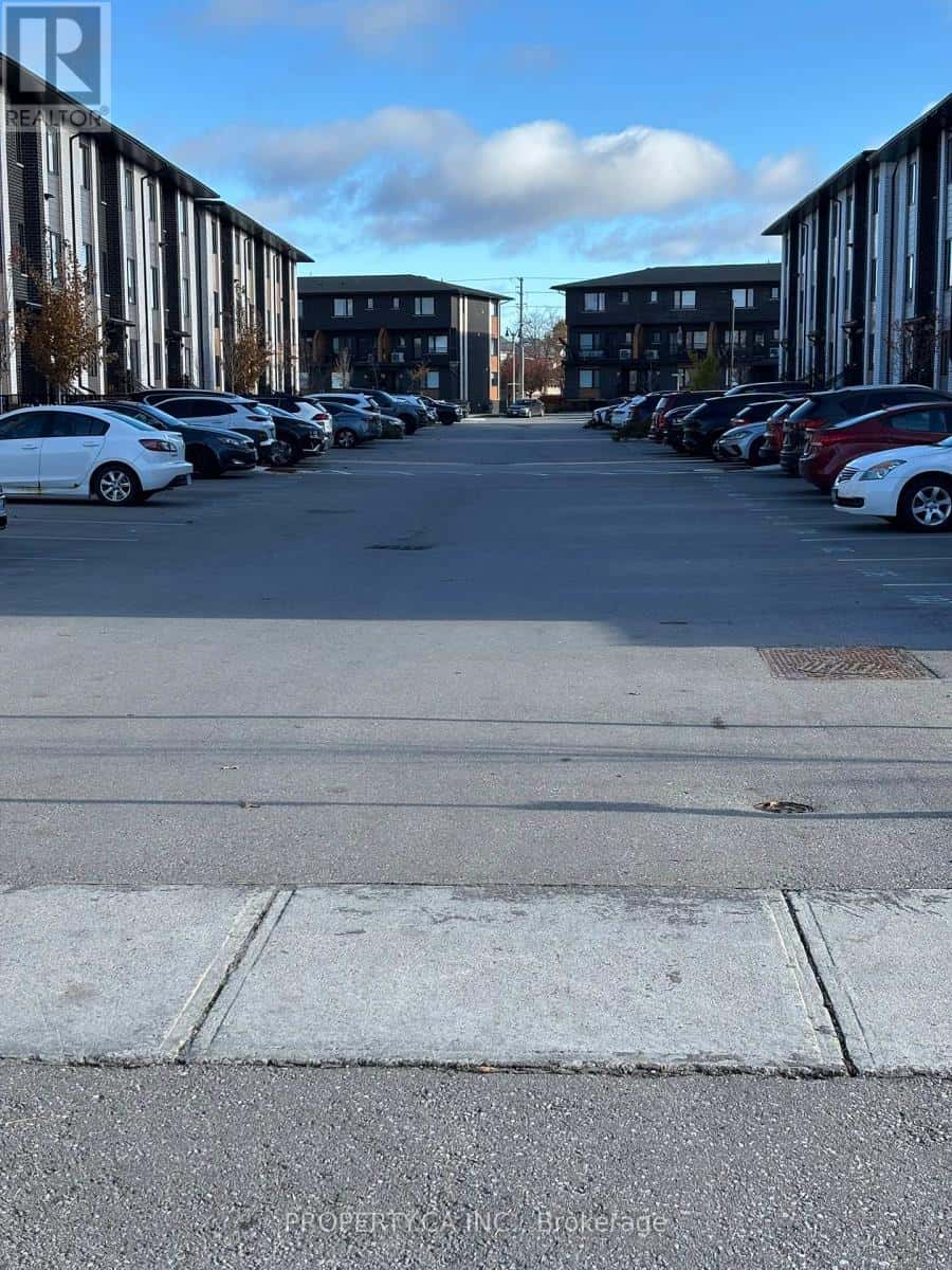 30 LILY LANE — Guelph (Clairfields/Hanlon Business Park), Ontario - Photo 3 of 11