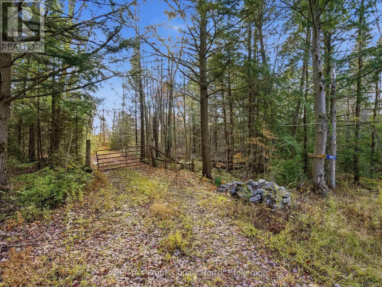 1087 STEPHENSON 2 ROAD W — Huntsville (Stephenson), Ontario - Main photo