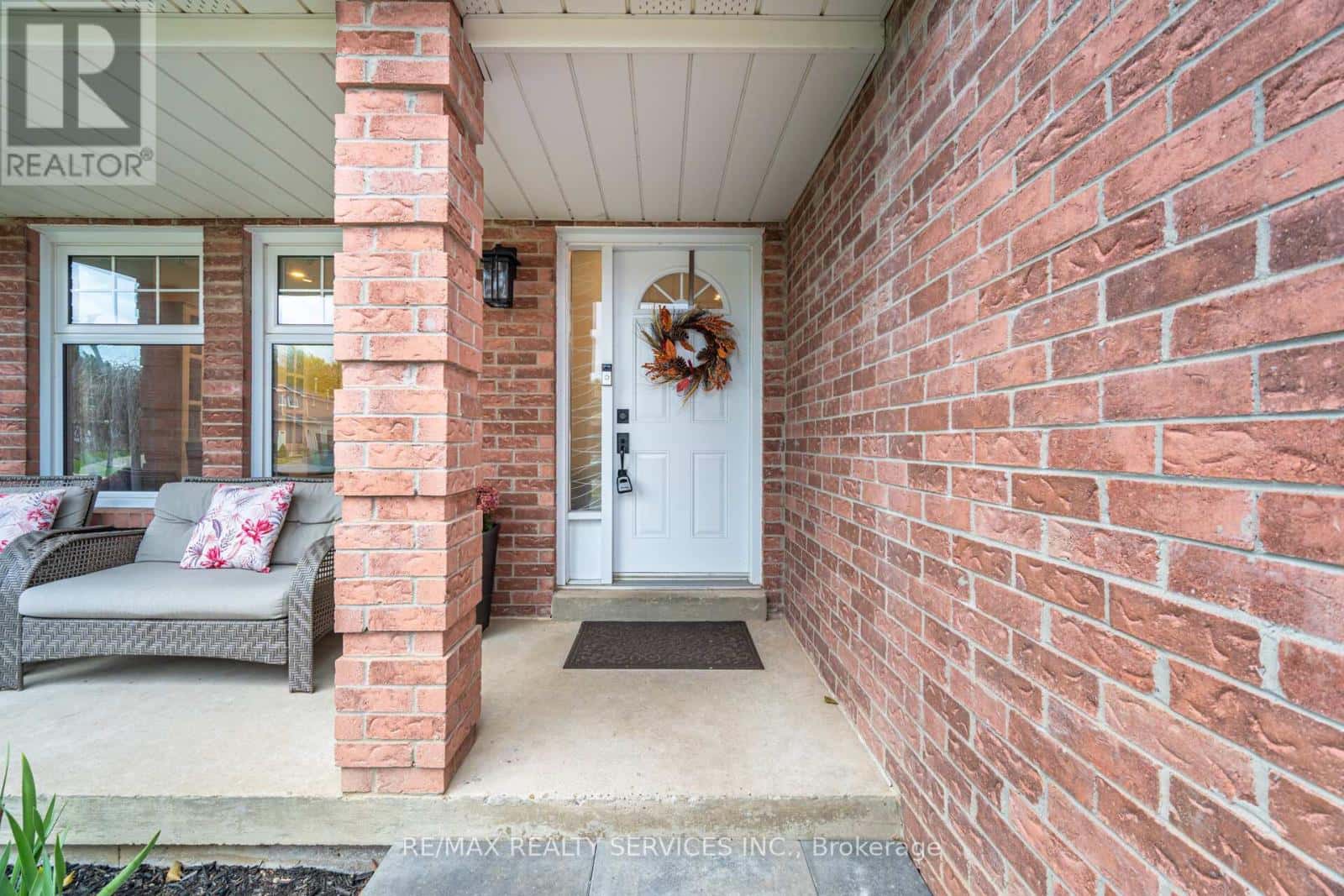 25 DEER VALLEY DRIVE — Caledon (Bolton West), Ontario - Photo 4 of 48