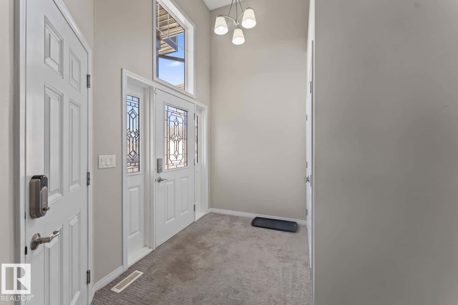 4407 38 ST — Bonnyville Town, Alberta - Photo 2 of 36