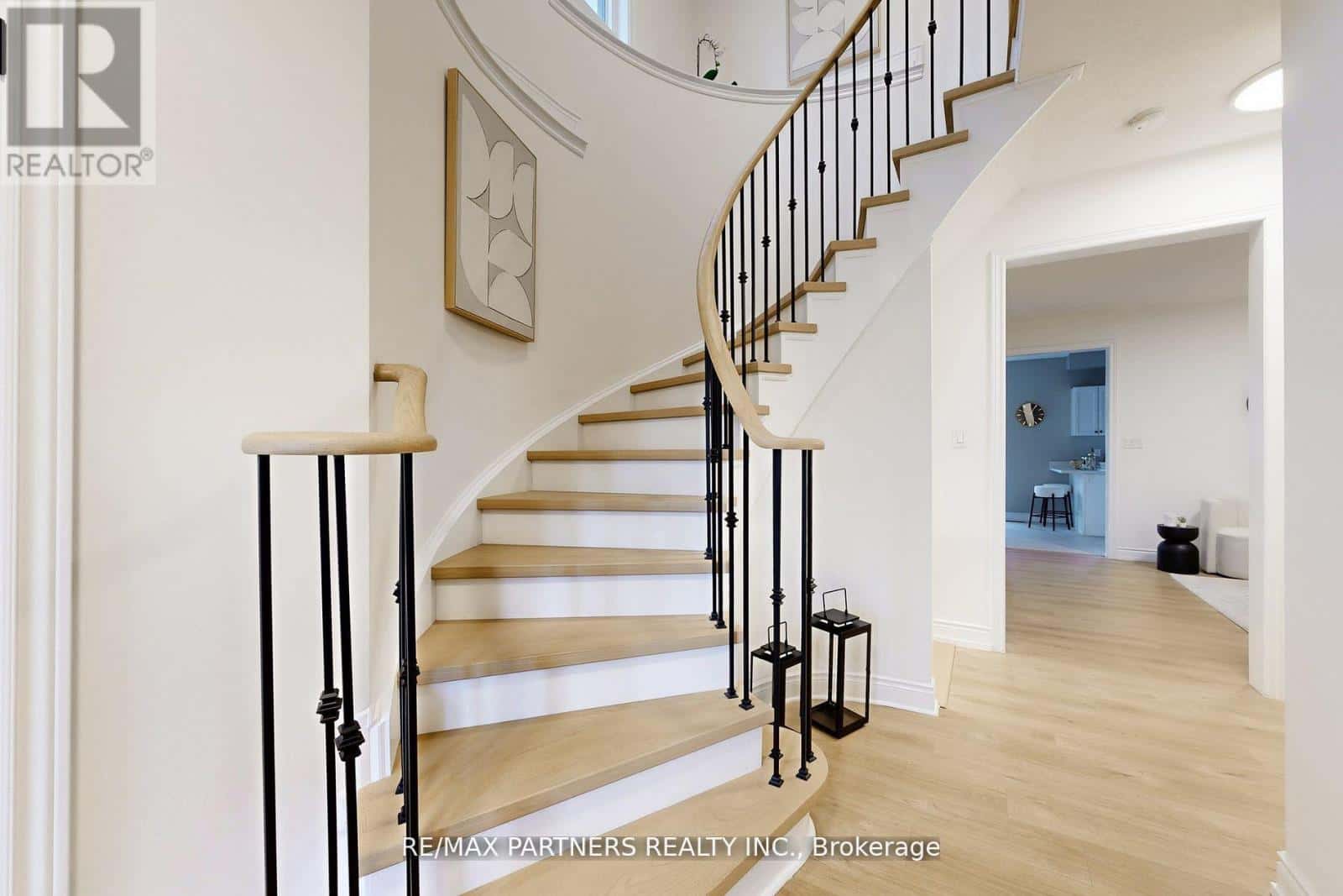 29 ROBERT OSPREY DRIVE — Markham (Cathedraltown), Ontario - Photo 4 of 33