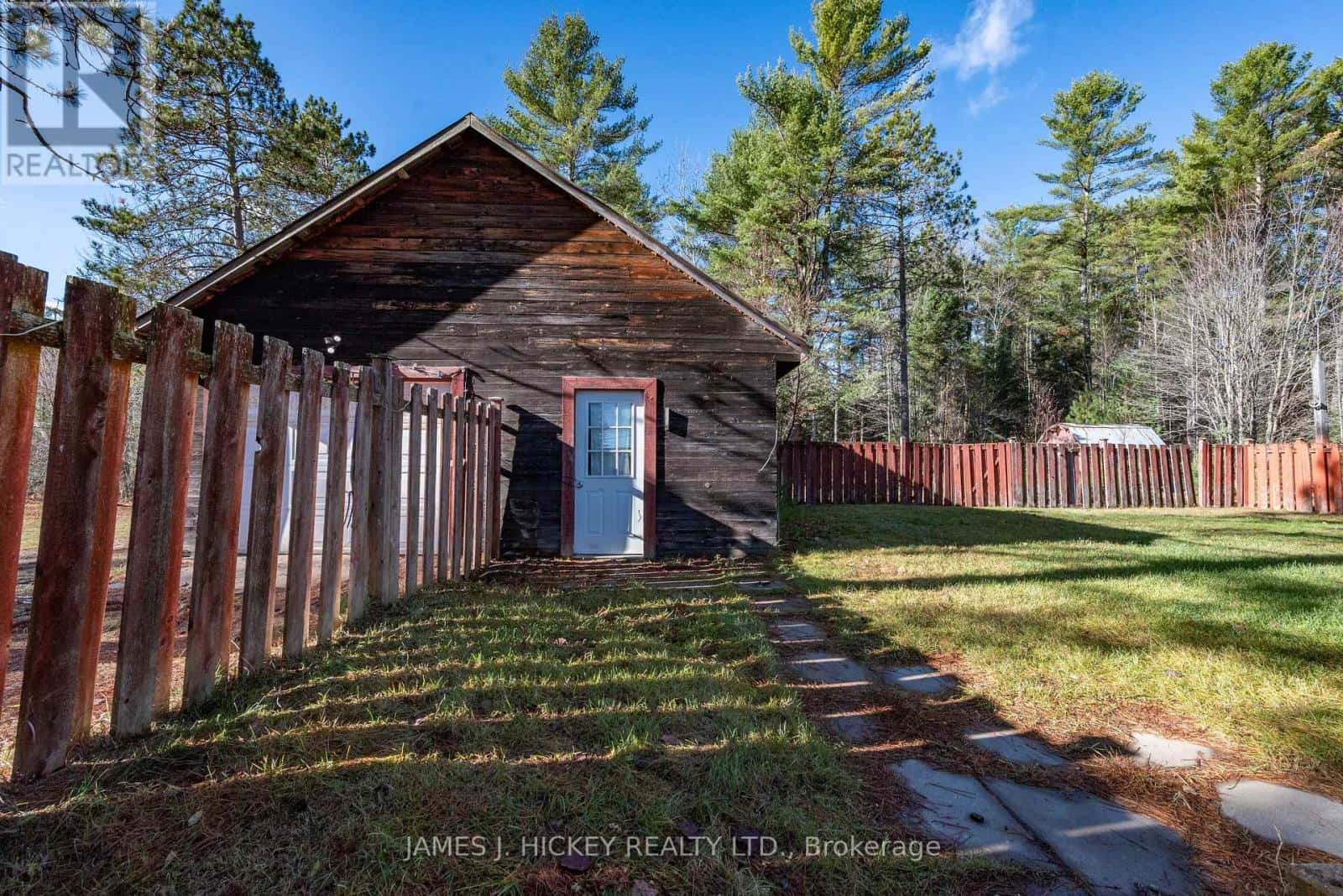 32359 HWY 17 HIGHWAY — Laurentian Hills, Ontario - Photo 4 of 27