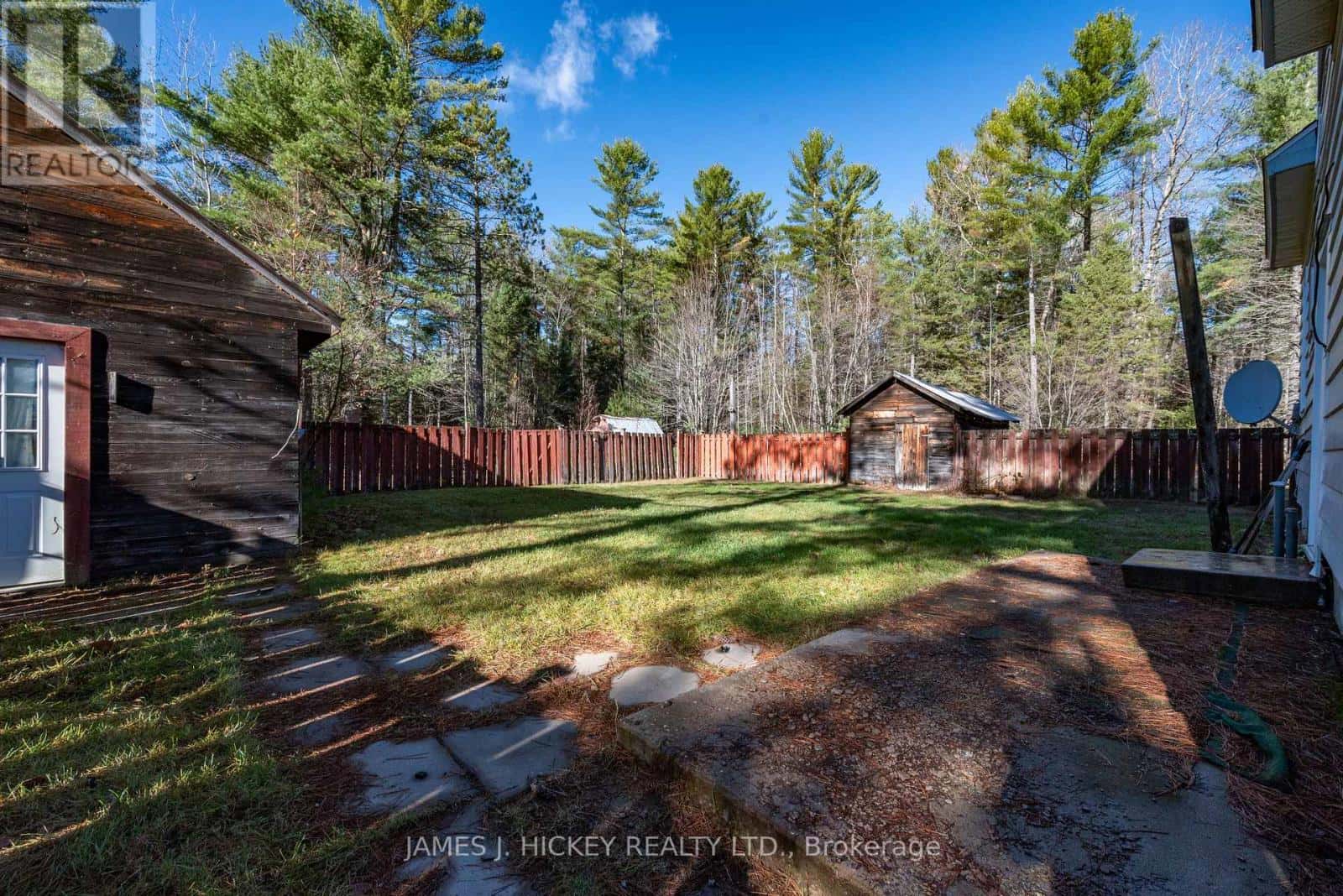 32359 HWY 17 HIGHWAY — Laurentian Hills, Ontario - Photo 5 of 27