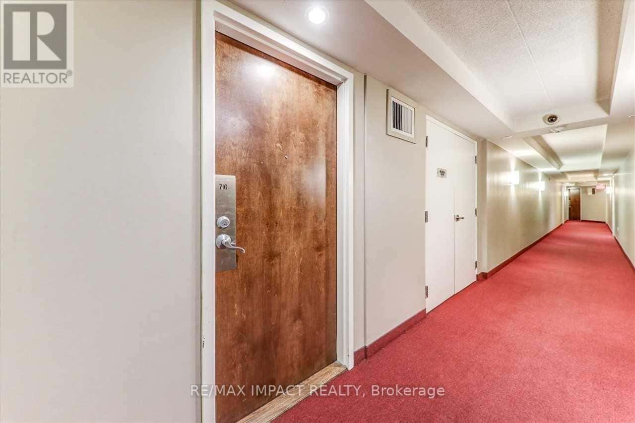 716 - 4600 STEELES AVE EAST AVENUE E — Markham (Milliken Mills East), Ontario - Photo 4 of 28