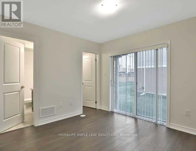 76 HIBISCUS LANE — Hamilton (Vincent), Ontario - Photo 5 of 16