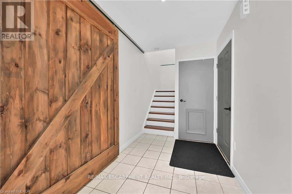 3347 HANNIBAL ROAD — Burlington (Palmer), Ontario - Photo 5 of 23