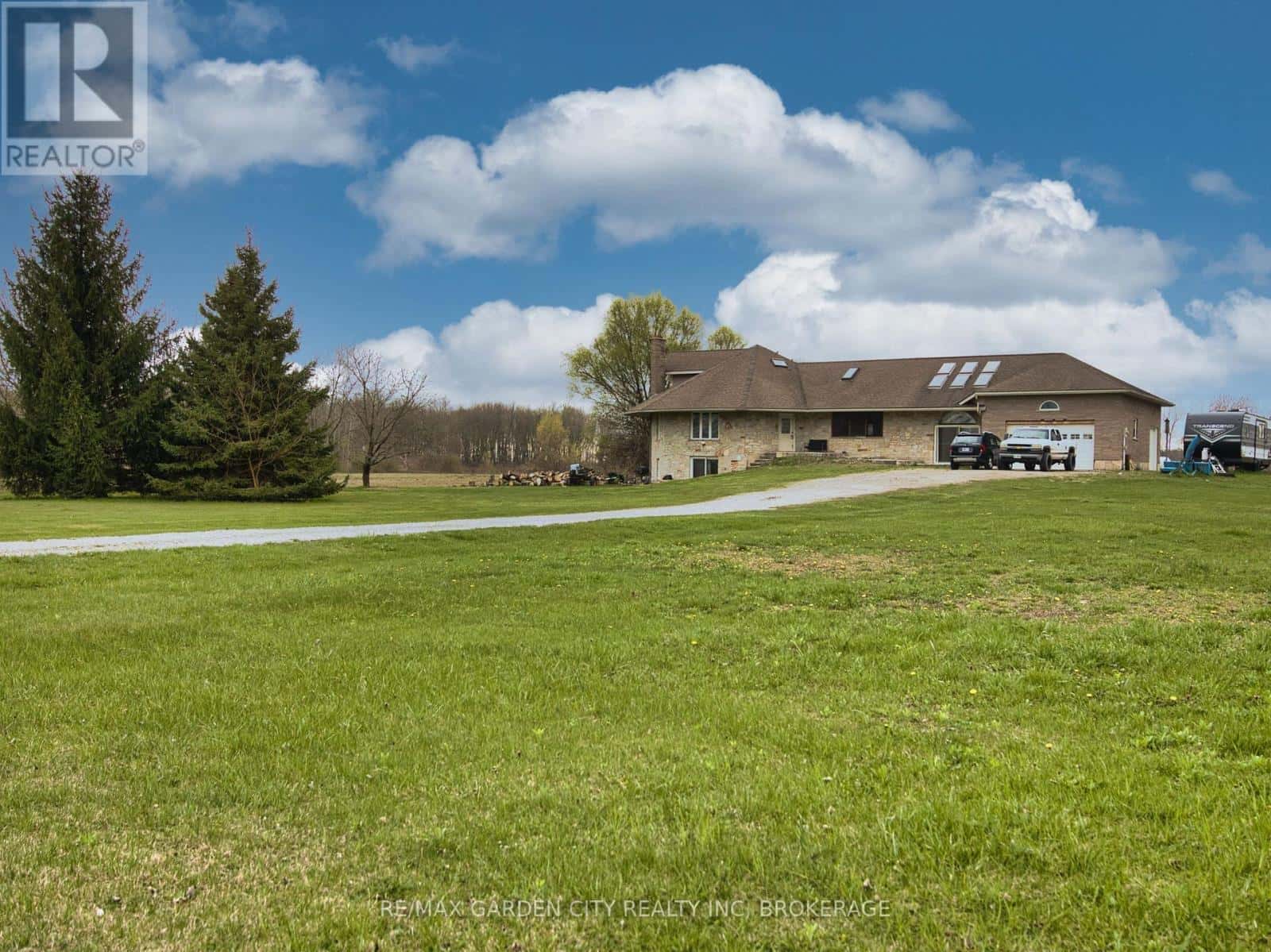 33260 PETTIT ROAD — Wainfleet (Marshville/Winger), Ontario - Photo 4 of 31