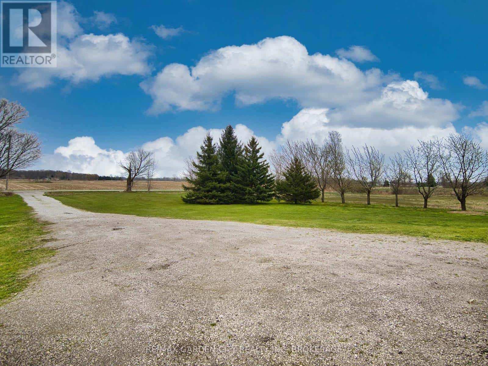 33260 PETTIT ROAD — Wainfleet (Marshville/Winger), Ontario - Photo 5 of 31