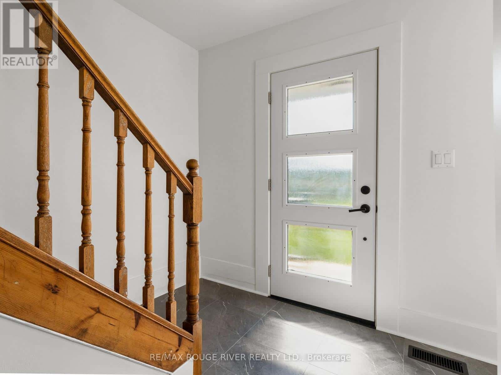 120 SPRING STREET — Alnwick/Haldimand, Ontario - Photo 2 of 44