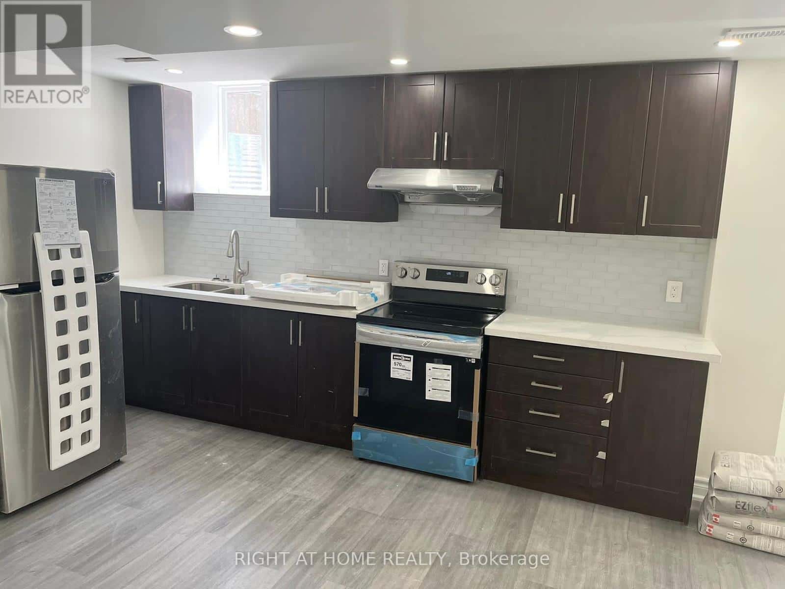 BSMT - 58 BARNFIELD CRESCENT — Ajax (Central East), Ontario - Photo 4 of 19