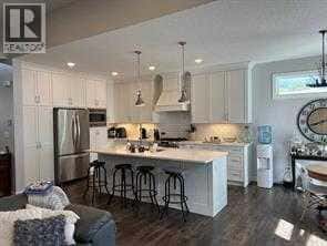 805 7 Avenue — Fox Creek, Alberta - Photo 4 of 39