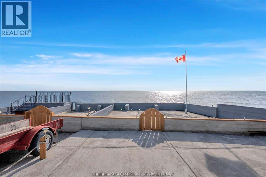 18518 Erie Shore DRIVE — Blenheim, Ontario - Photo 3 of 45