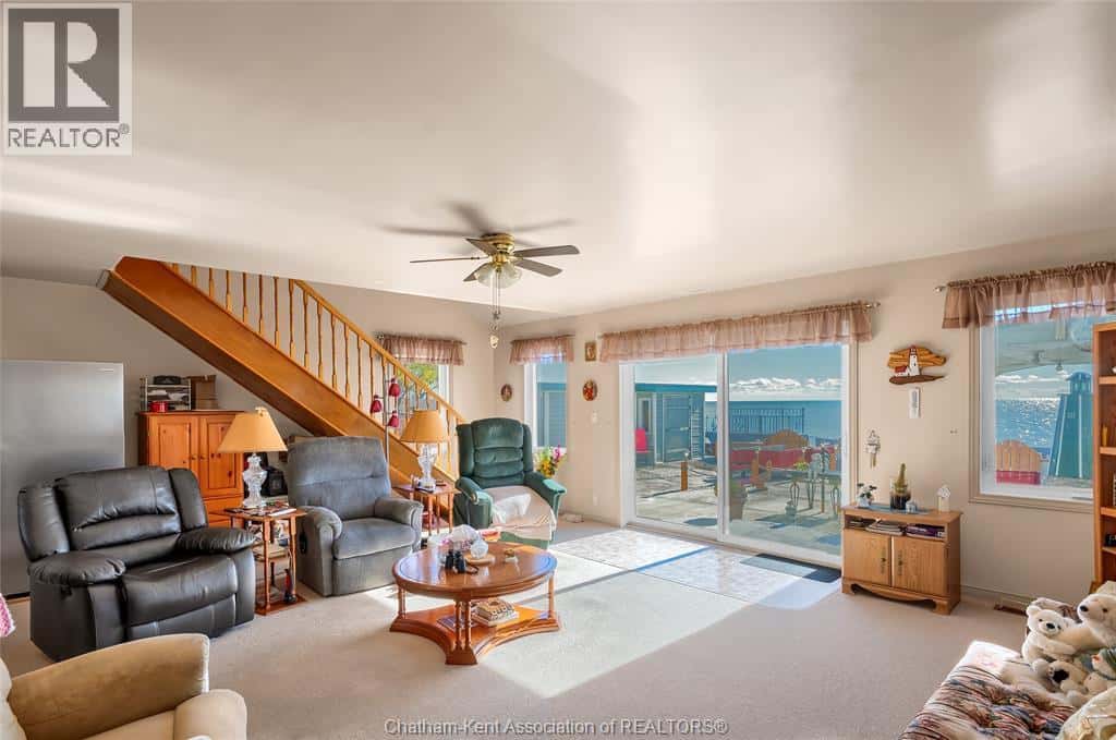 18518 Erie Shore DRIVE — Blenheim, Ontario - Photo 5 of 45