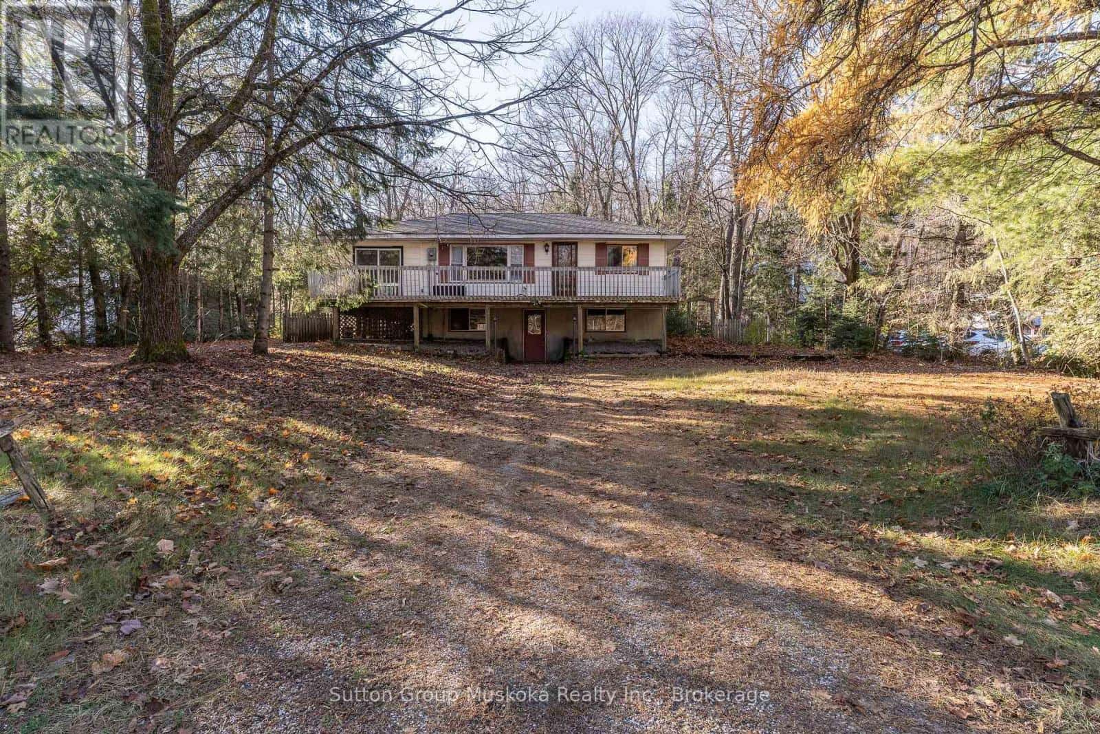 1060 HWY 592 HIGHWAY N — Perry, Ontario - Photo 2 of 24