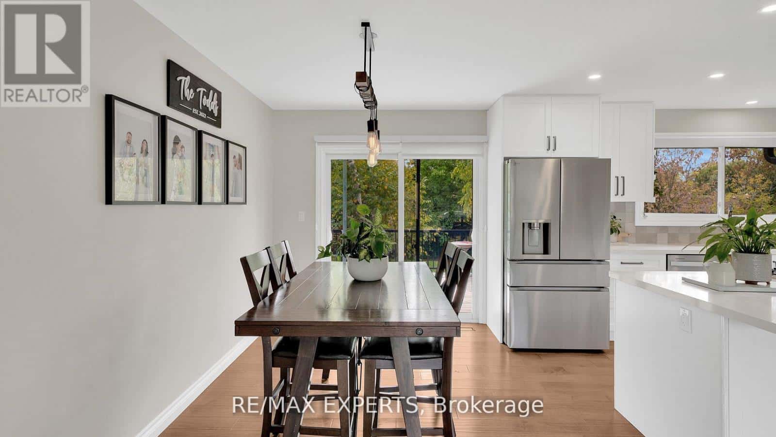 26 WELLAR AVENUE — King (Nobleton), Ontario - Photo 5 of 50