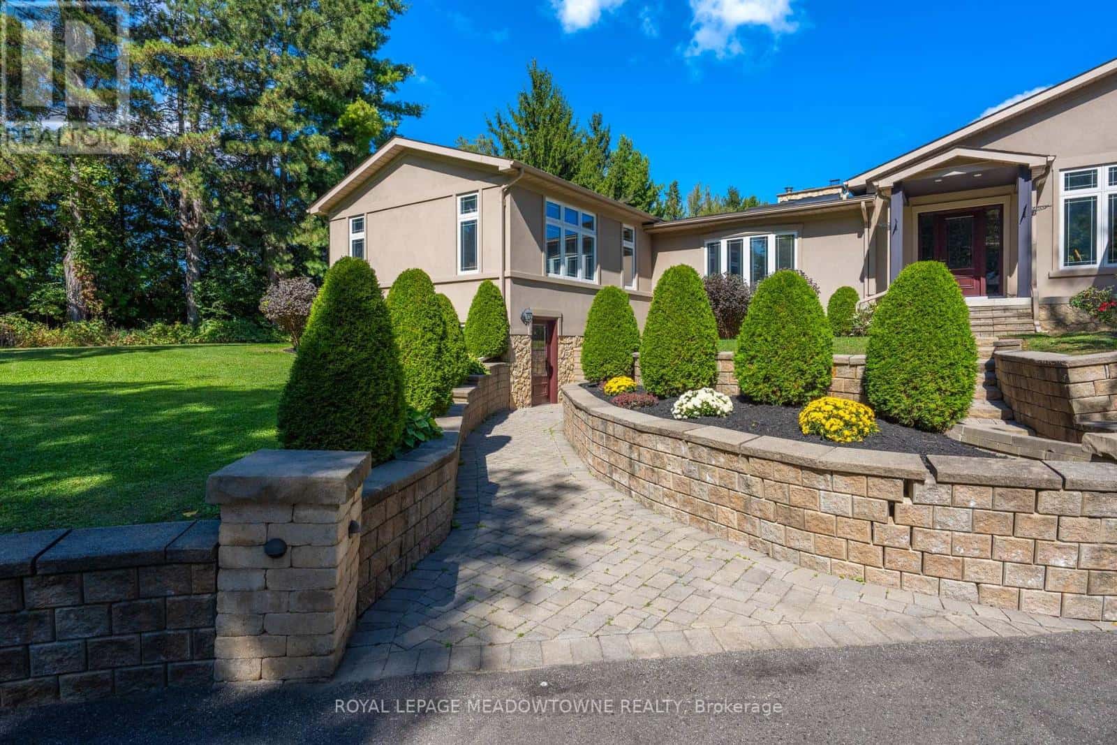 13219 FOURTH LINE — Halton Hills (Rural Halton Hills), Ontario - Photo 4 of 51