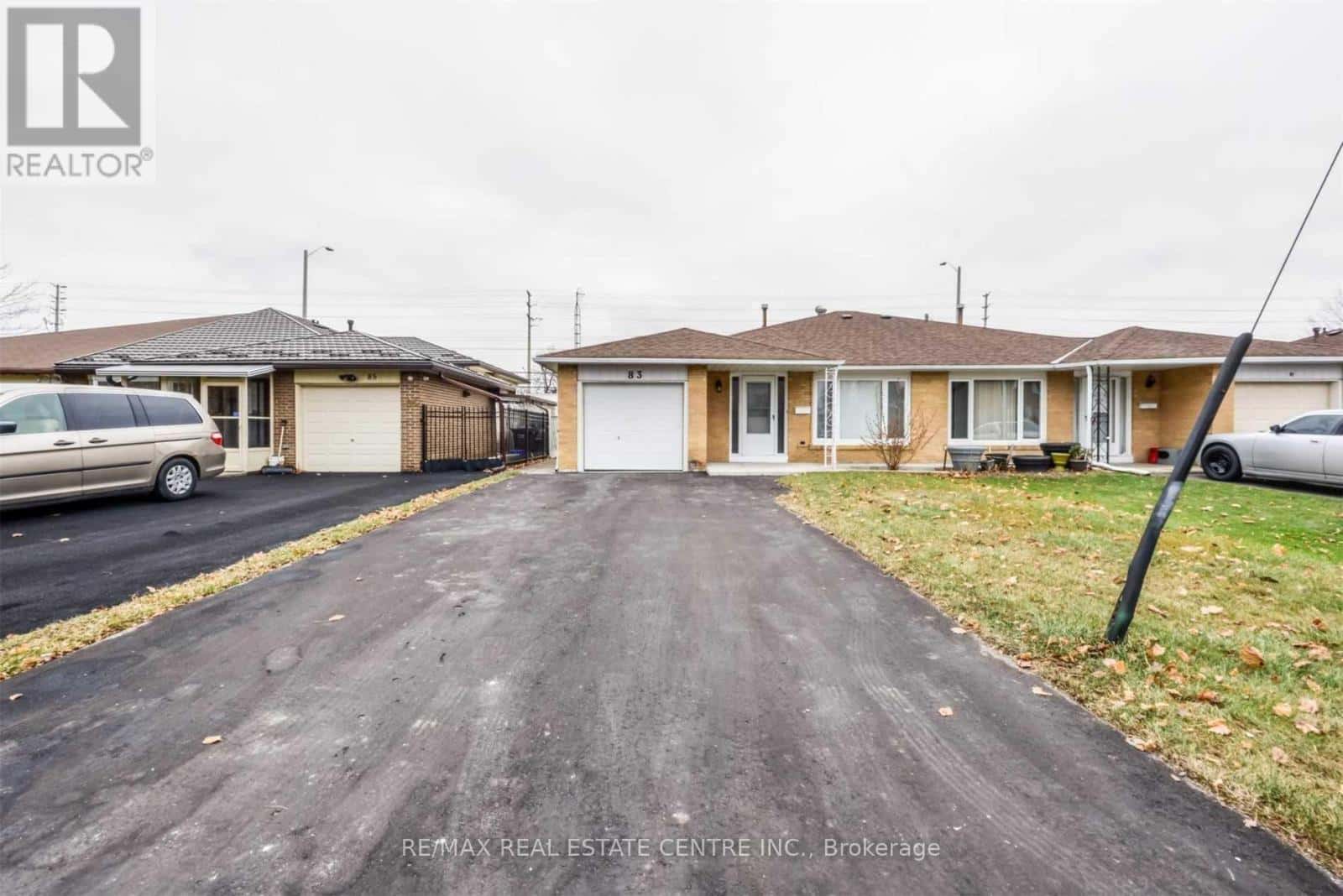 UPPER - 83 AUTUMN BOULEVARD — Brampton (Avondale), Ontario - Photo 2 of 20