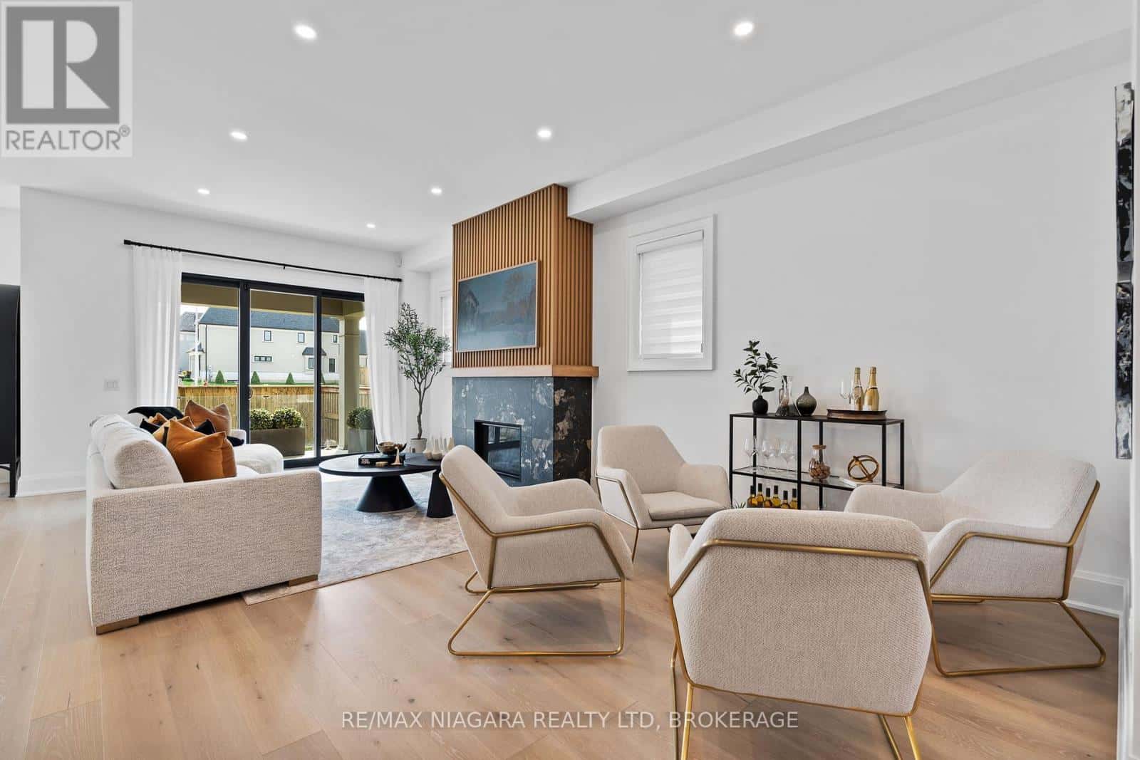 2326 TERRAVITA DRIVE — Niagara Falls (Stamford), Ontario - Photo 5 of 45