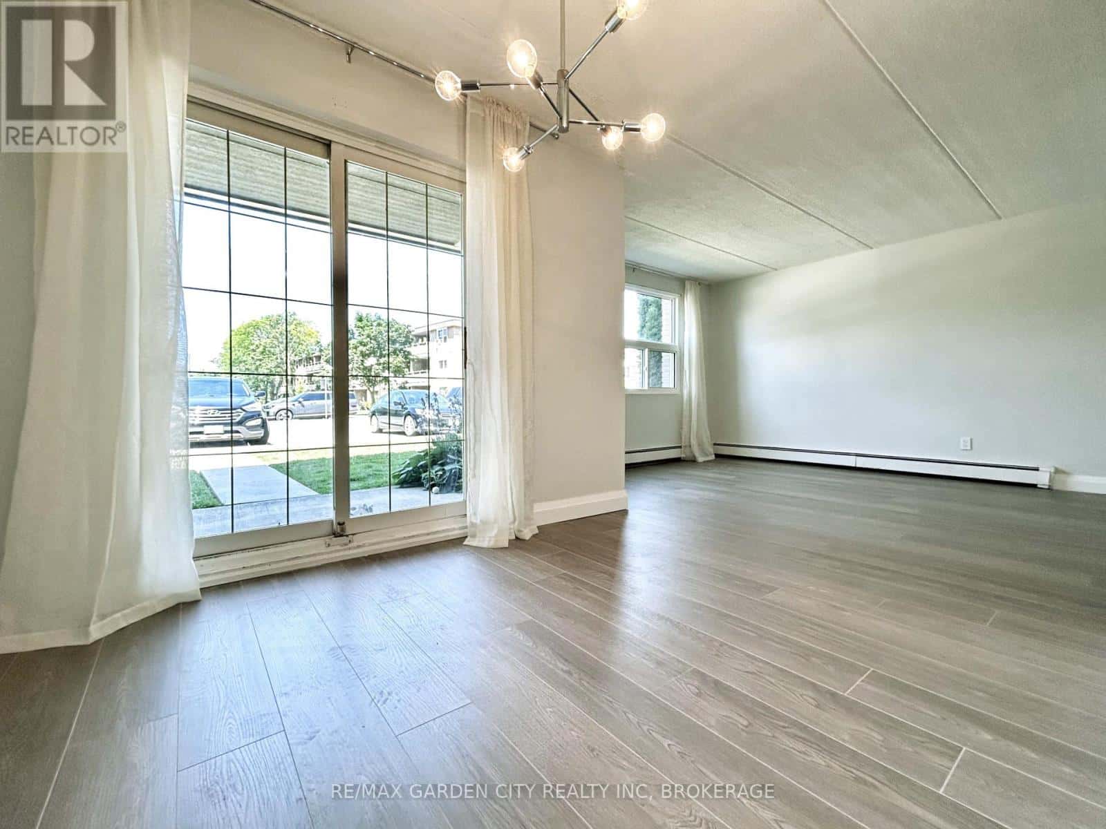 311 - 41 RYKERT STREET — St. Catharines (Western Hill), Ontario - Photo 4 of 11