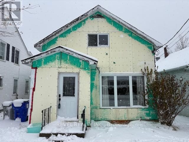 251 TOKE STREET — Timmins (TNE - Hill District), Ontario - Main photo