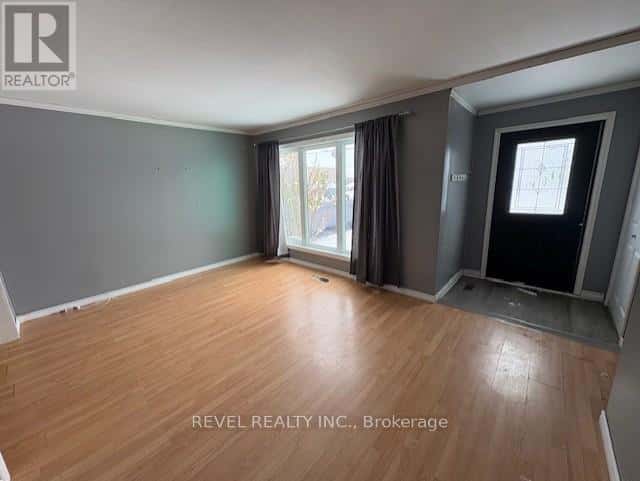 251 TOKE STREET — Timmins (TNE - Hill District), Ontario - Photo 3 of 24