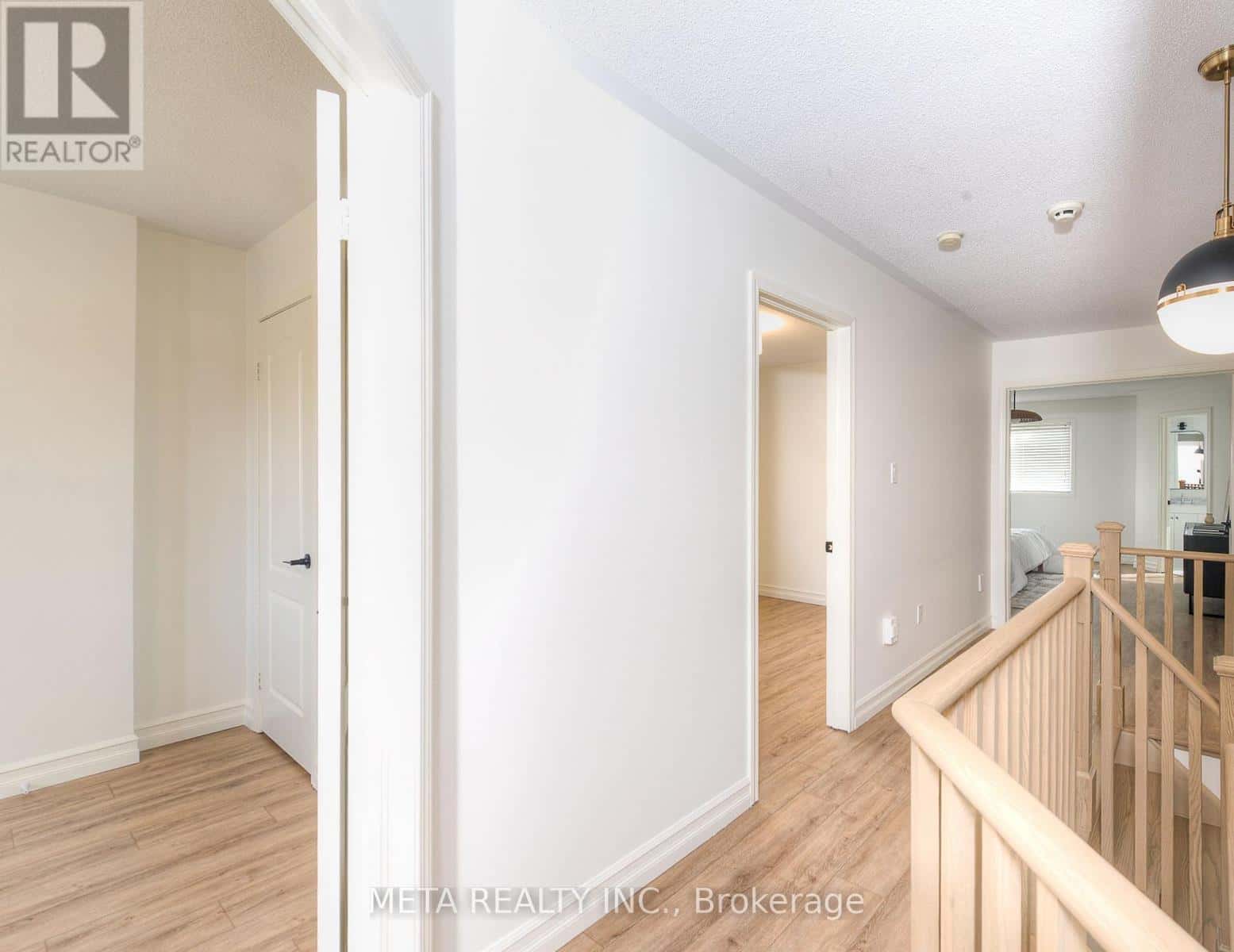 17 BROWNRIDGE PLACE — Whitby (Williamsburg), Ontario - Photo 4 of 39