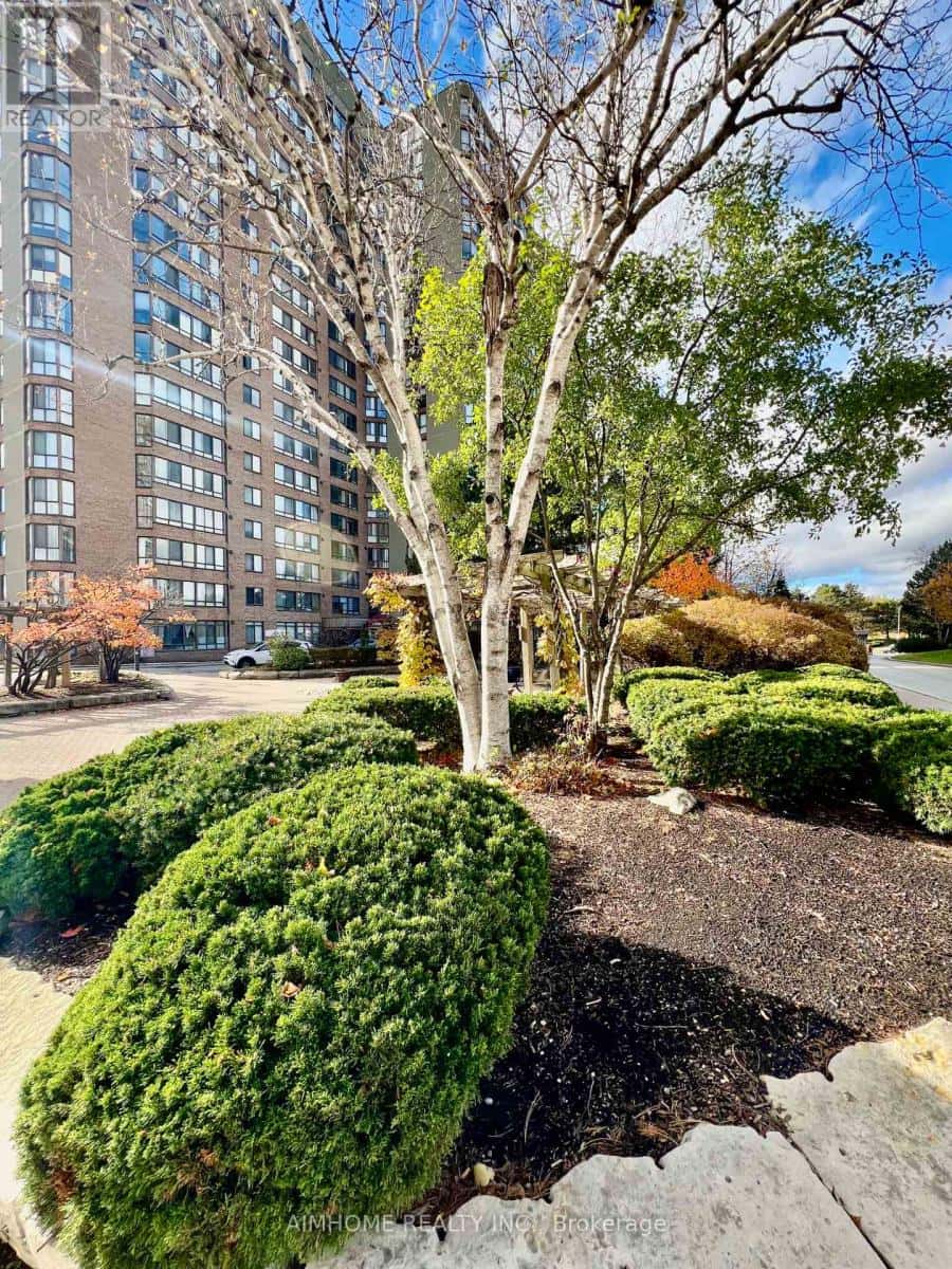 308 - 55 BAMBURGH CIRCLE — Toronto (Steeles), Ontario - Photo 3 of 39