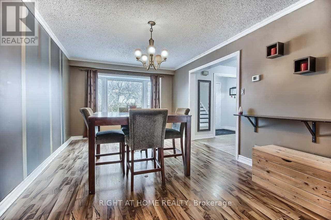 269 MANCHESTER DRIVE — Newmarket (Bristol-London), Ontario - Photo 5 of 13