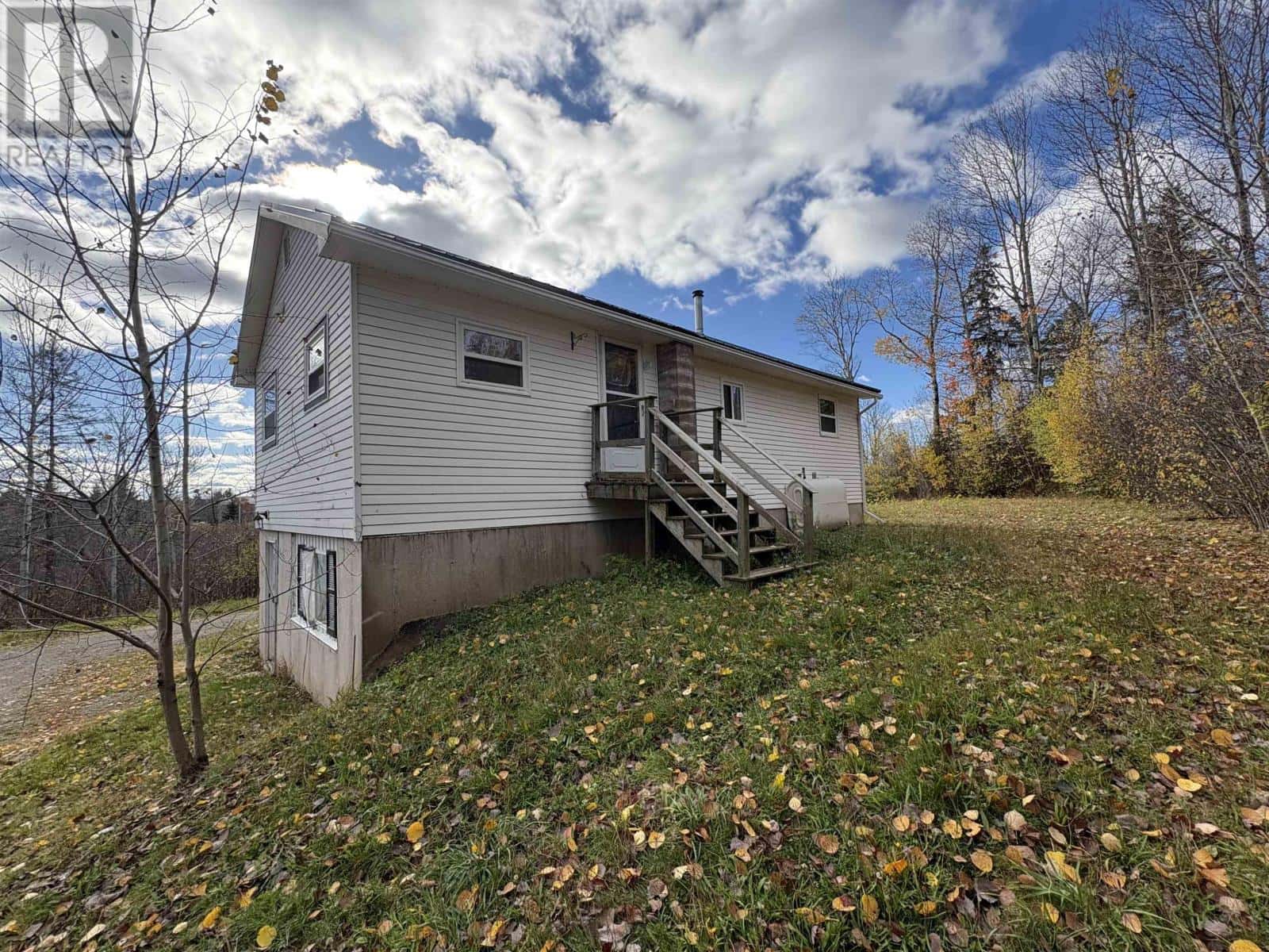 6401 Highway 4 — Linacy, Nova Scotia - Photo 3 of 19