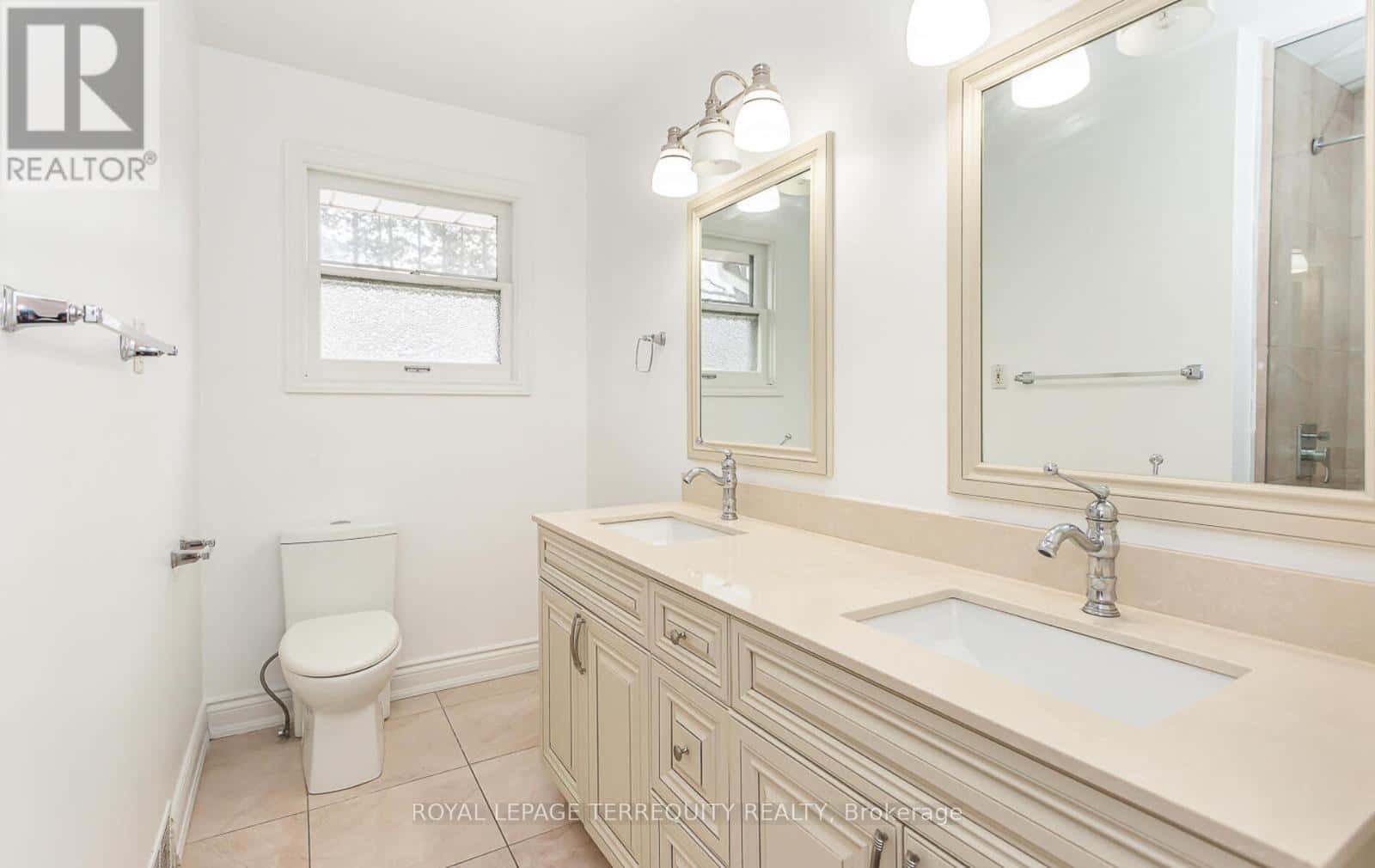 412 WINSTON CHURCHILL BOULEVARD — Oakville (FD Ford), Ontario - Photo 4 of 6