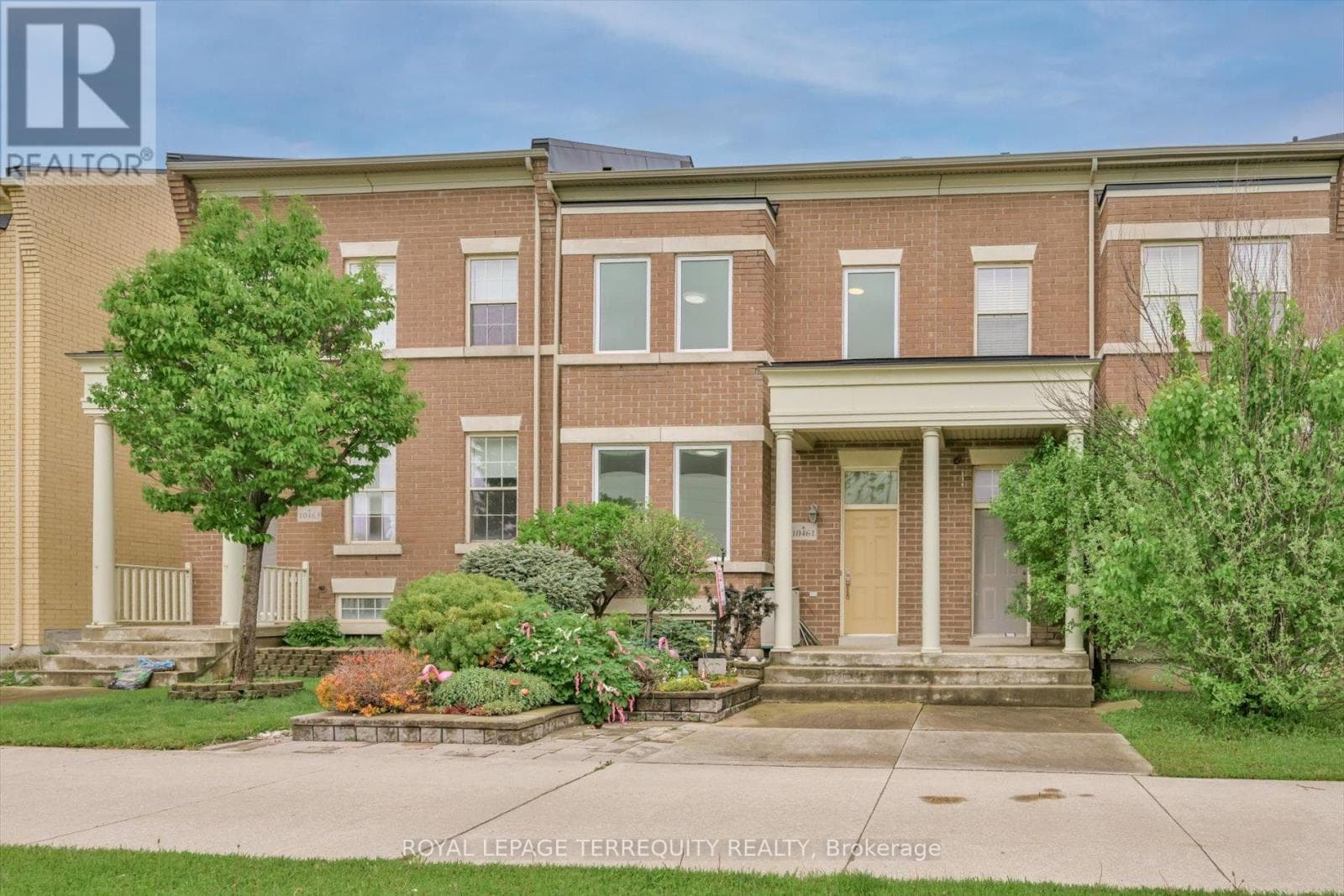 10461 WOODBINE AVENUE — Markham (Cathedraltown), Ontario - Main photo