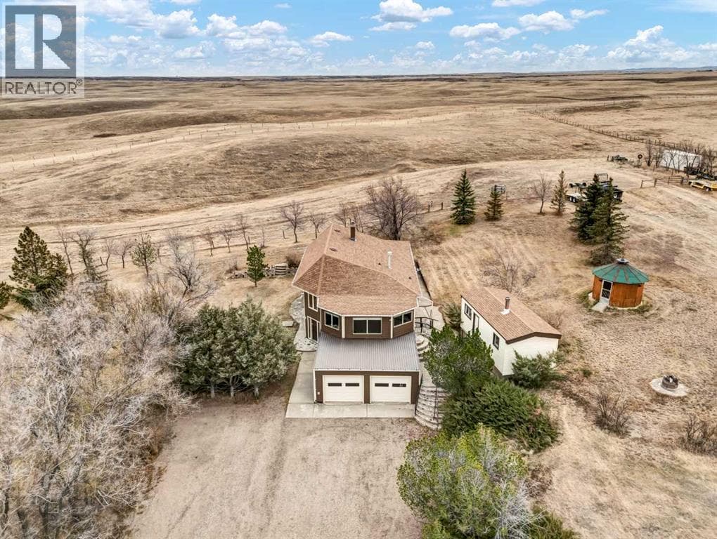 11311 Range Road 40 — Rural Cypress County, Alberta - Main photo