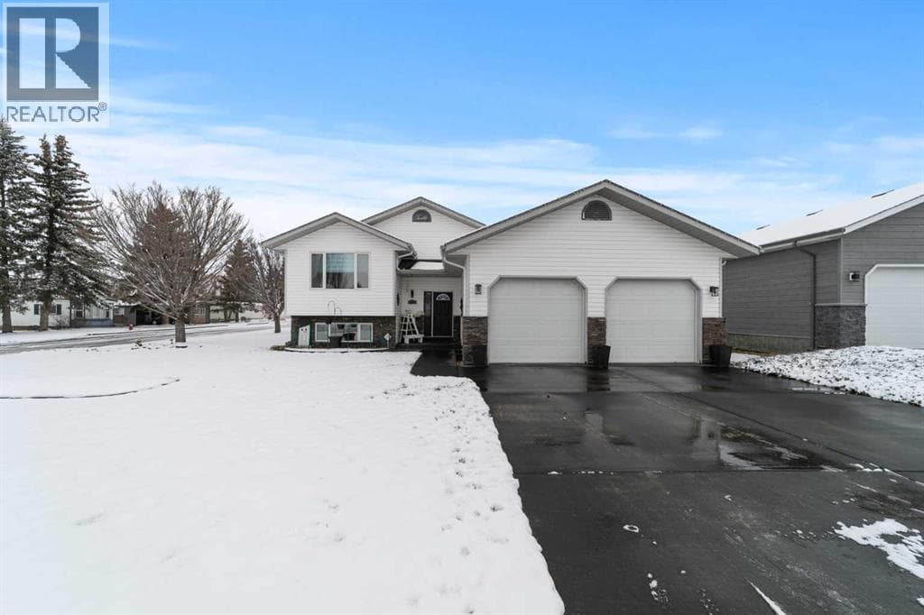 4718 47a Avenue — Killam, Alberta - Main photo