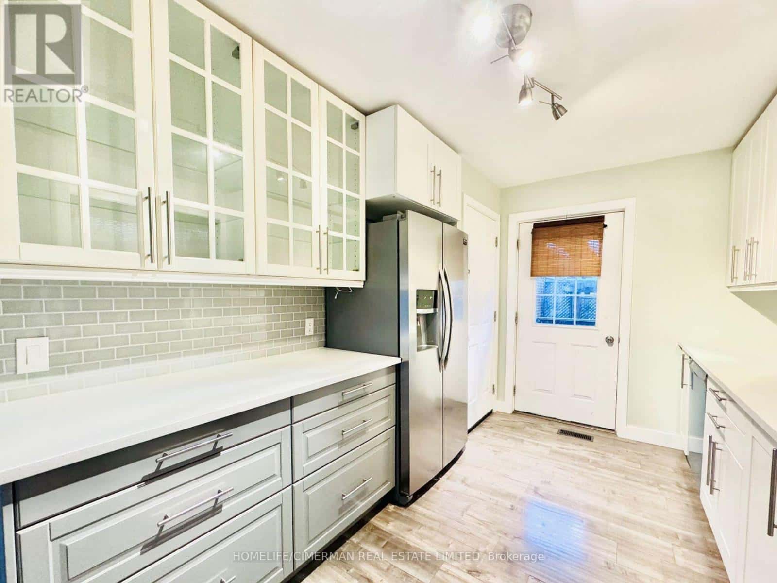 MAIN - 12 CRESKWICK COURT — Barrie (Wellington), Ontario - Photo 2 of 12