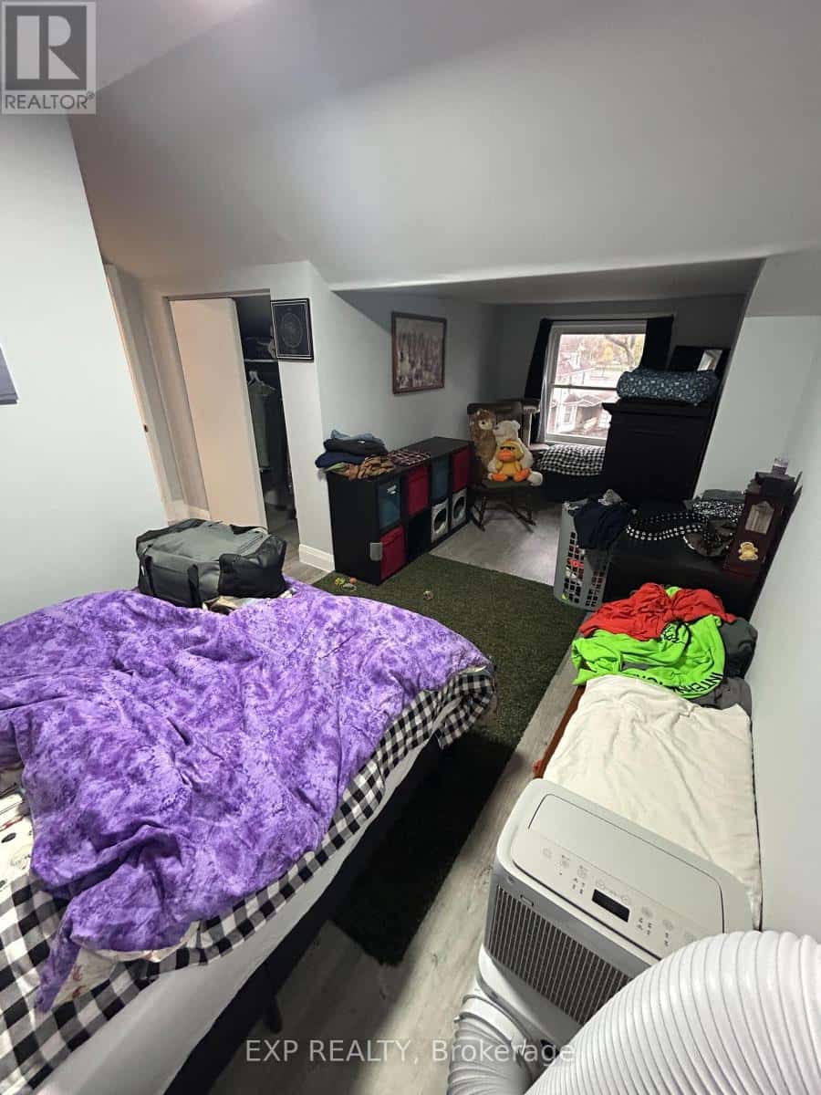 7 - 122 HELLEMS AVENUE — Welland (Welland Downtown), Ontario - Photo 5 of 9