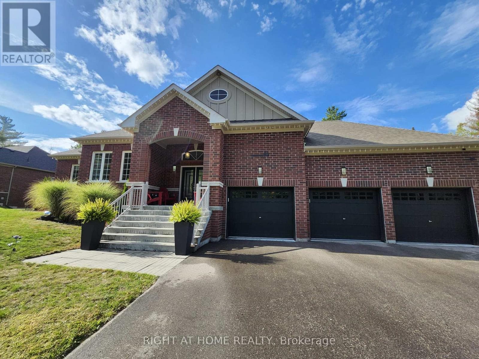 84 DIAMOND VALLEY DRIVE — Oro-Medonte (Sugarbush), Ontario - Main photo