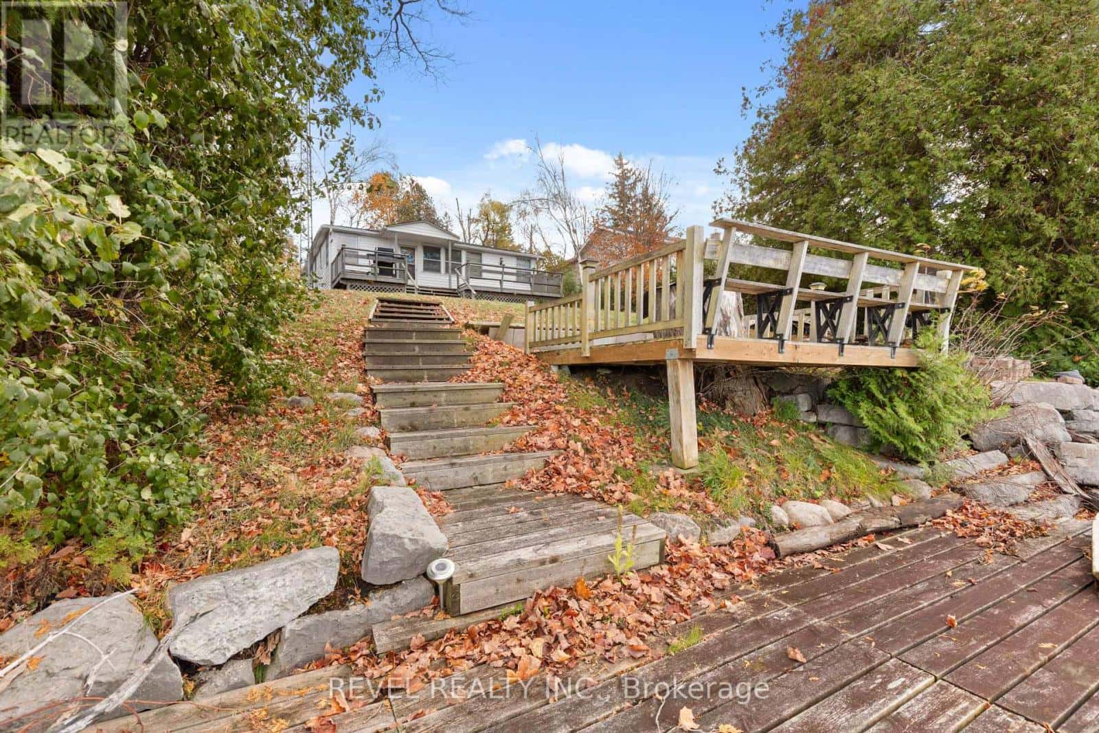 39 NORTH TAYLOR ROAD — Kawartha Lakes (Carden), Ontario - Photo 4 of 40