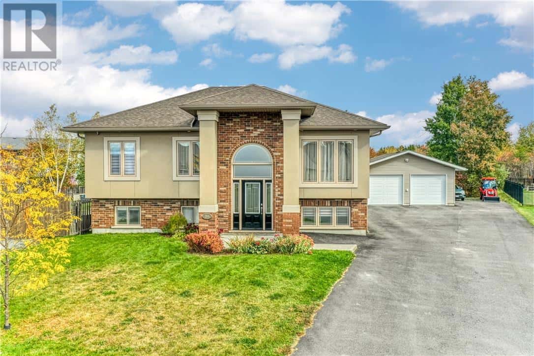 284 Asterwood Court — Hanmer, Ontario - Photo 2 of 49