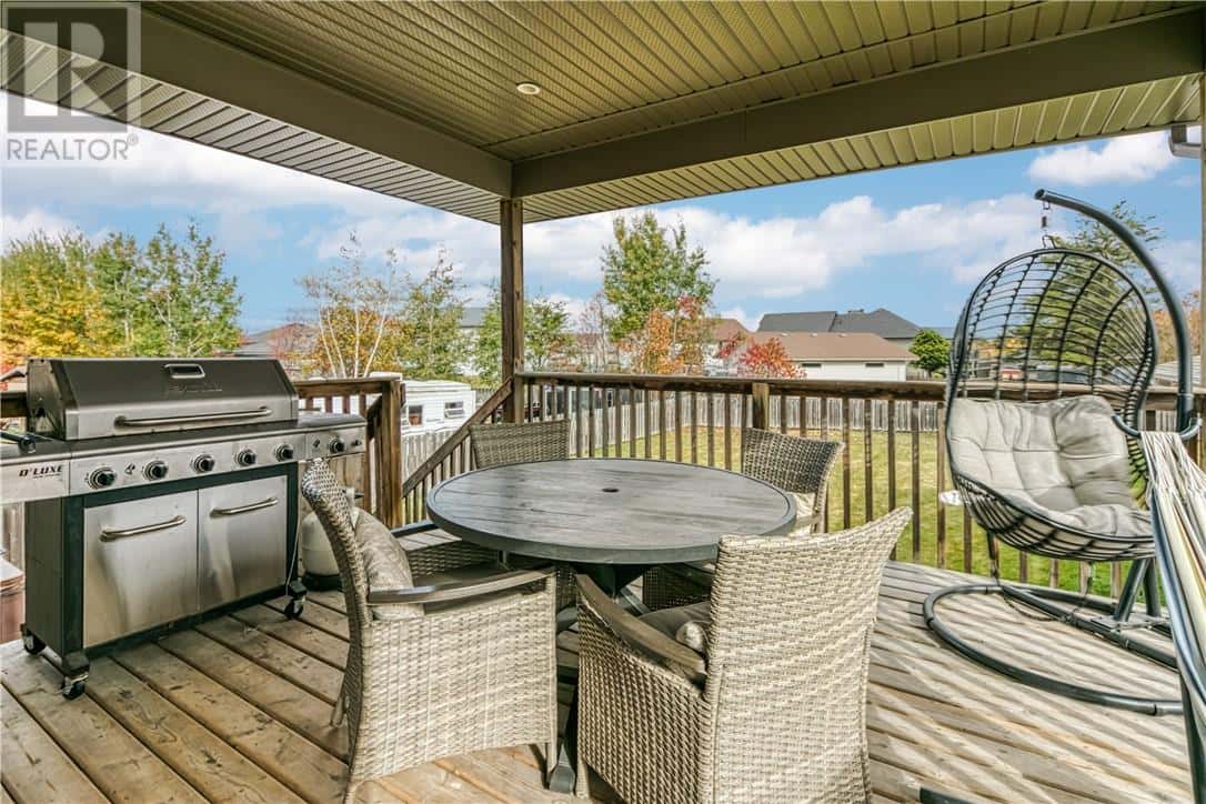 284 Asterwood Court — Hanmer, Ontario - Photo 5 of 49