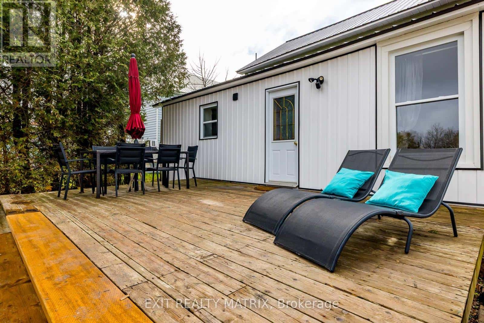 107 GEORGE STREET — Lanark Highlands, Ontario - Photo 5 of 47