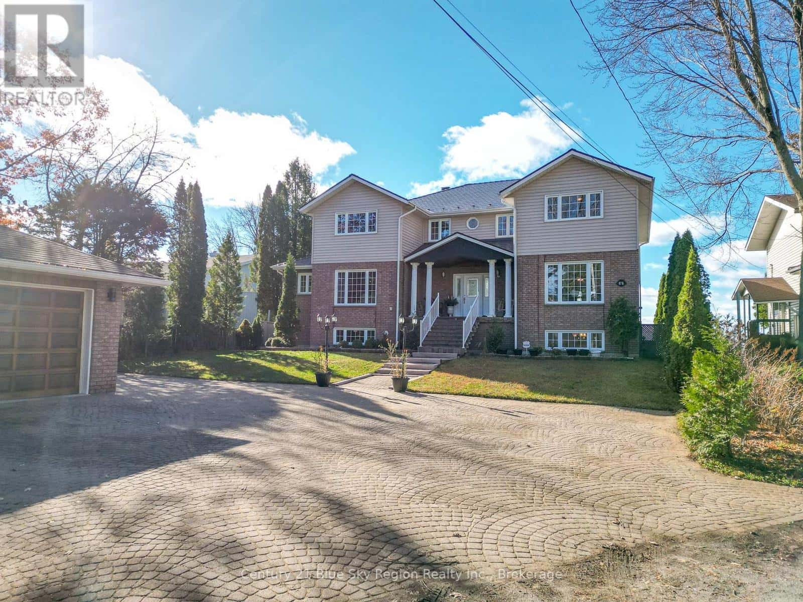 87B CAMPBELL AVENUE — North Bay (Ferris), Ontario - Photo 3 of 42