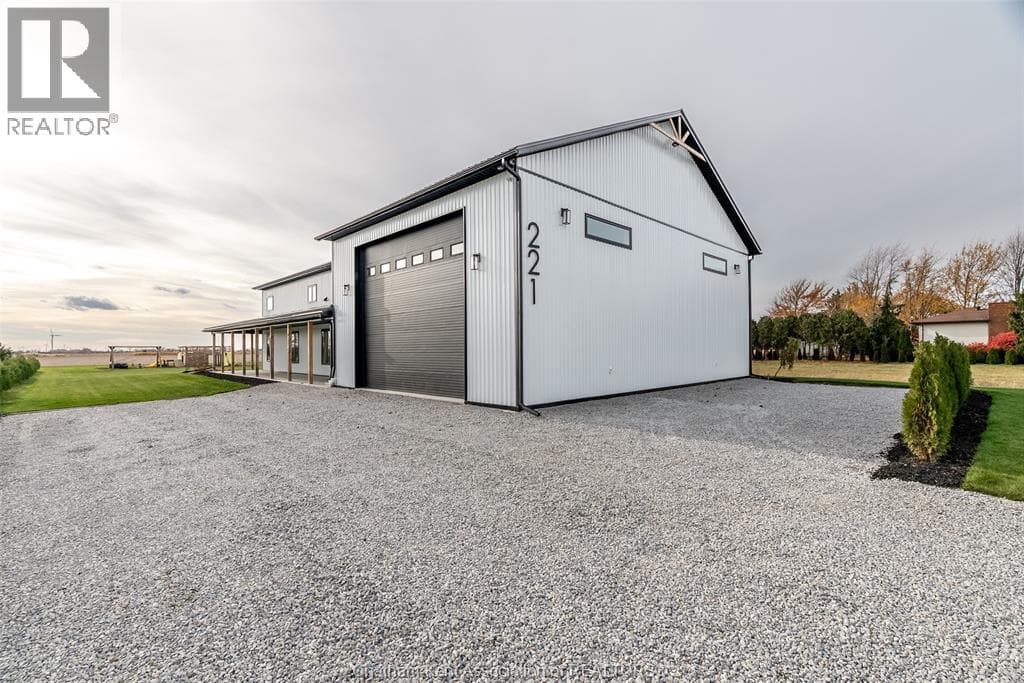 221 Erie STREET South — Merlin, Ontario - Main photo