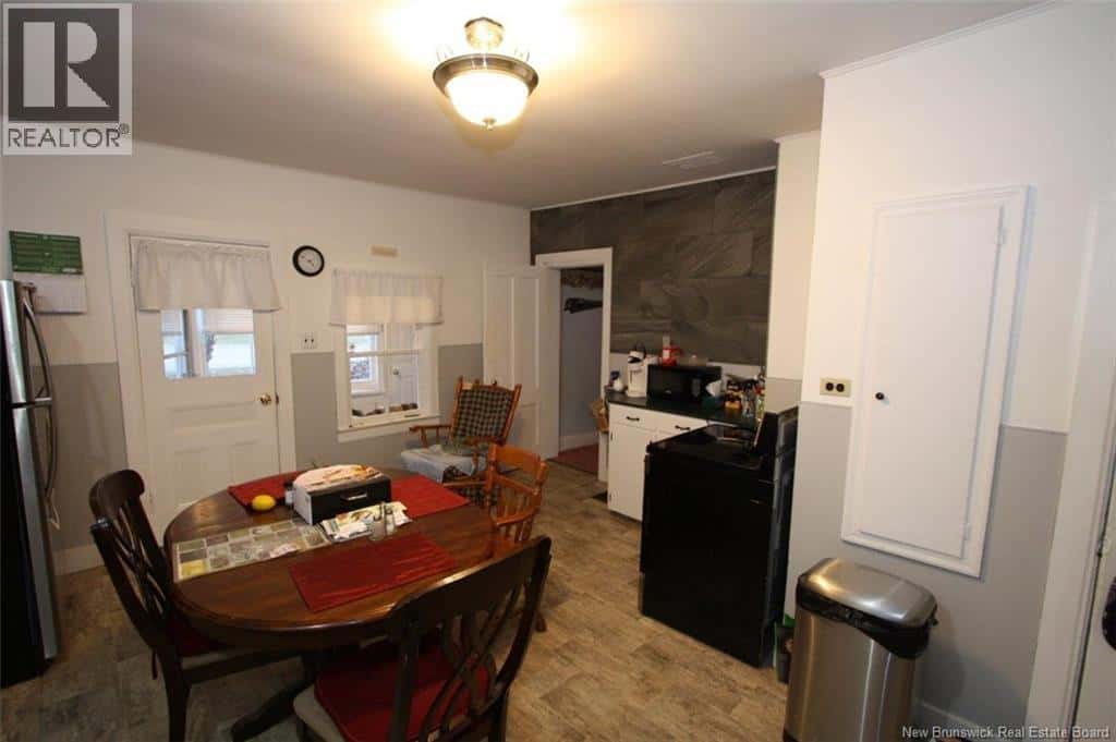 149 South Road — Doaktown, New Brunswick - Photo 4 of 32