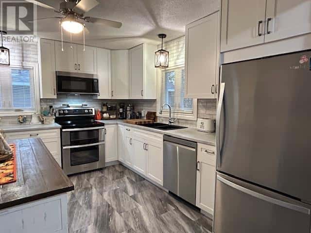 10 Victoria AVE — Blind River, Ontario - Photo 3 of 43